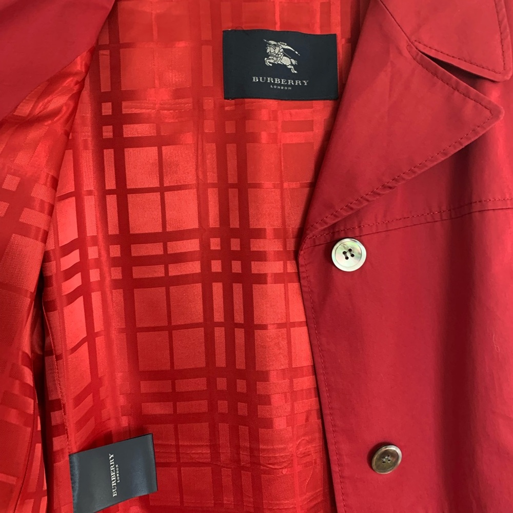 Burberry Red Trench Coat with Monochromatic Red Plaid Lining ❤️